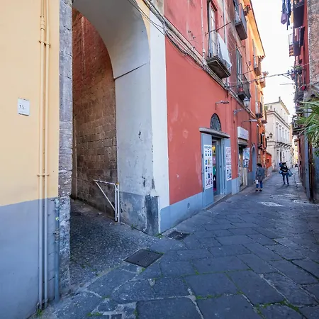 Citrus Garden House - Stylish By The Center Apartment Piano di Sorrento